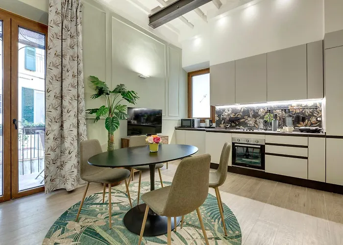 Tamara & Clotilde Apartments By Mamo Florence